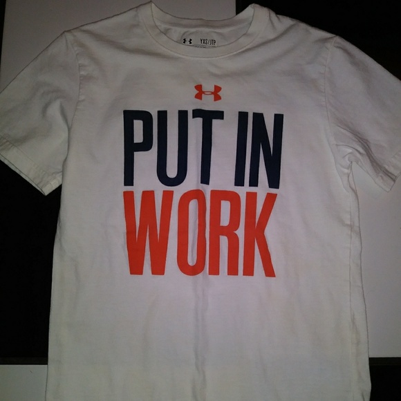 2 UNDER ARMOUR SHIRTS - Picture 4 of 4