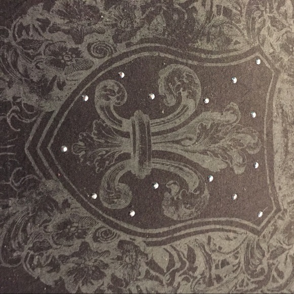 Graphic bling tee. - Picture 2 of 5