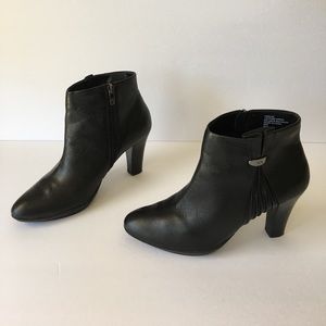 Anne Klein Booties!