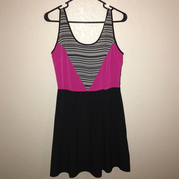 🚫DONATED🚫 - Picture 2 of 7