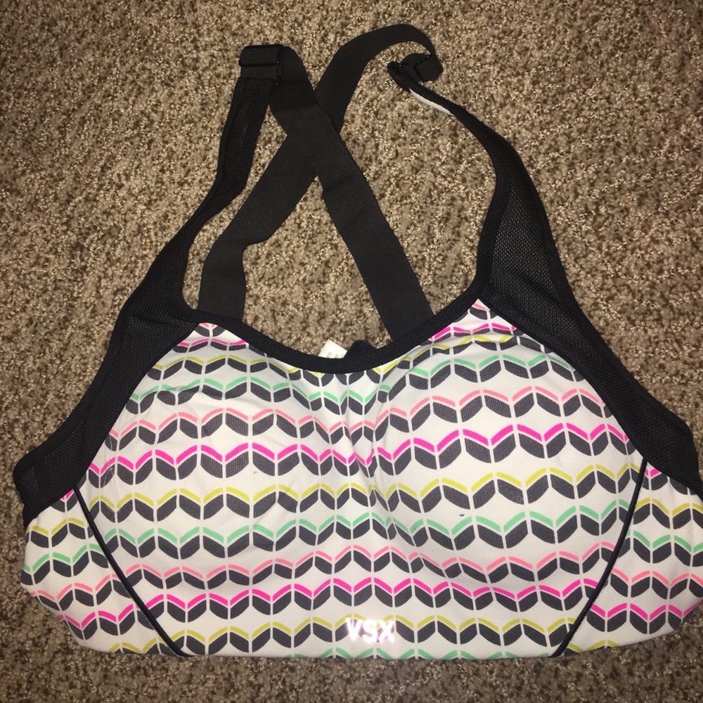 Victoria's Secret sports bra size 32B