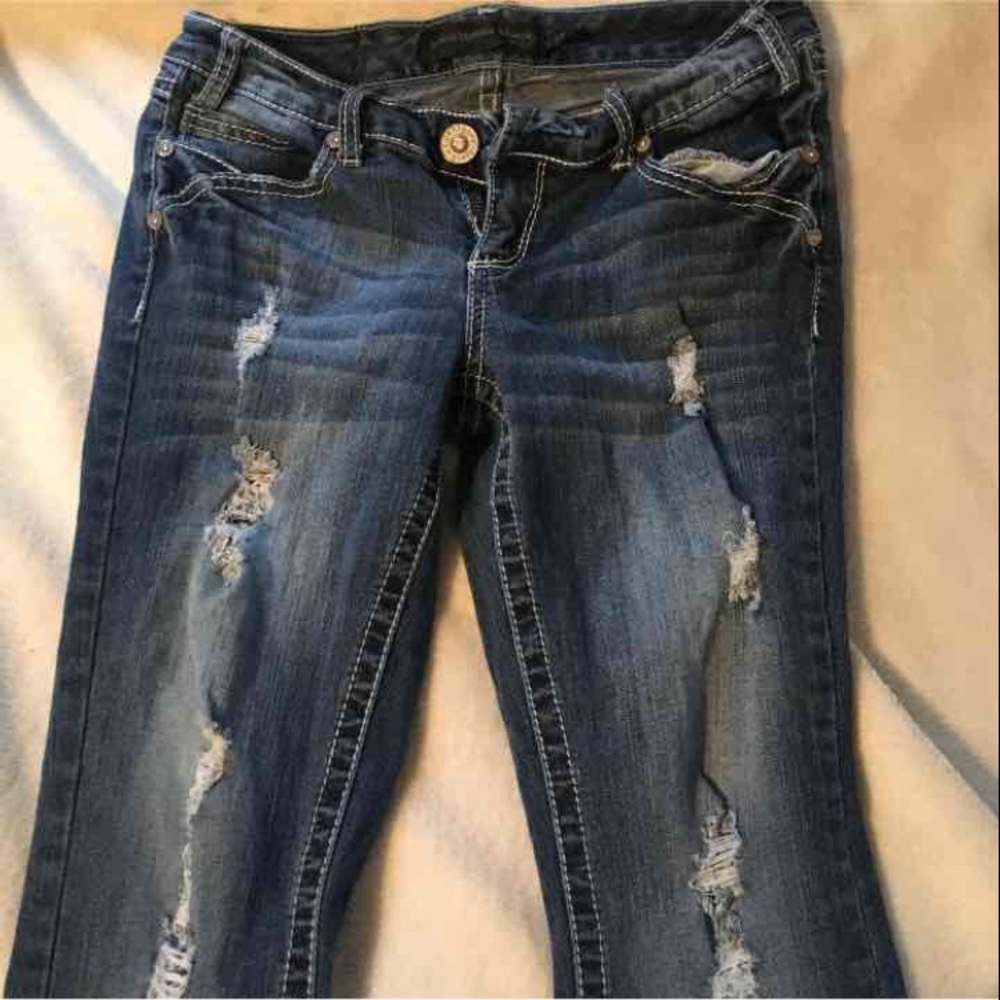 Super cute boot cut jeans