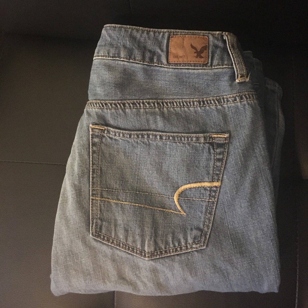 American eagle boyfriend jeans