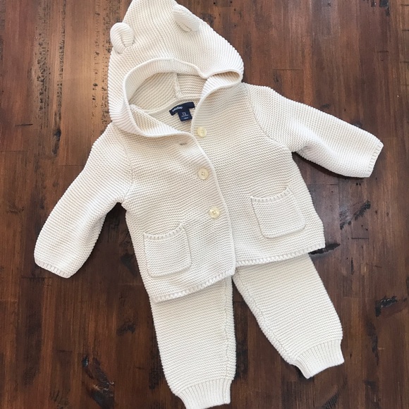 Baby Gap Other - Baby Gap Bear Sweater Set