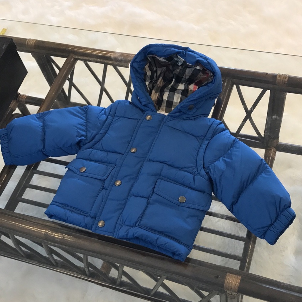 NWT Authentic Burberry down coat. 12m & 18m $170