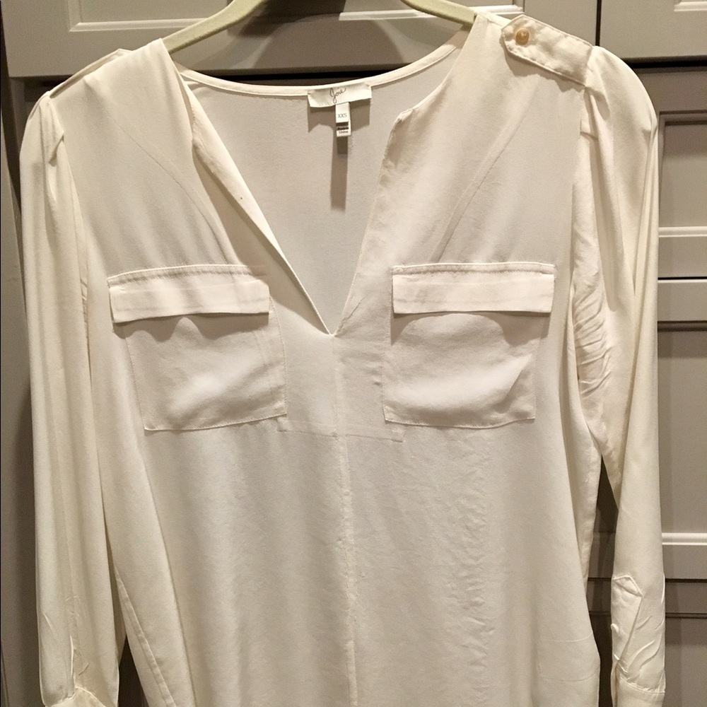 Joie cream silk shirt- Like new condition