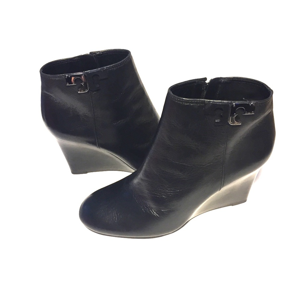 Tory Burch Lowell Leather Wedge Booties - size 9