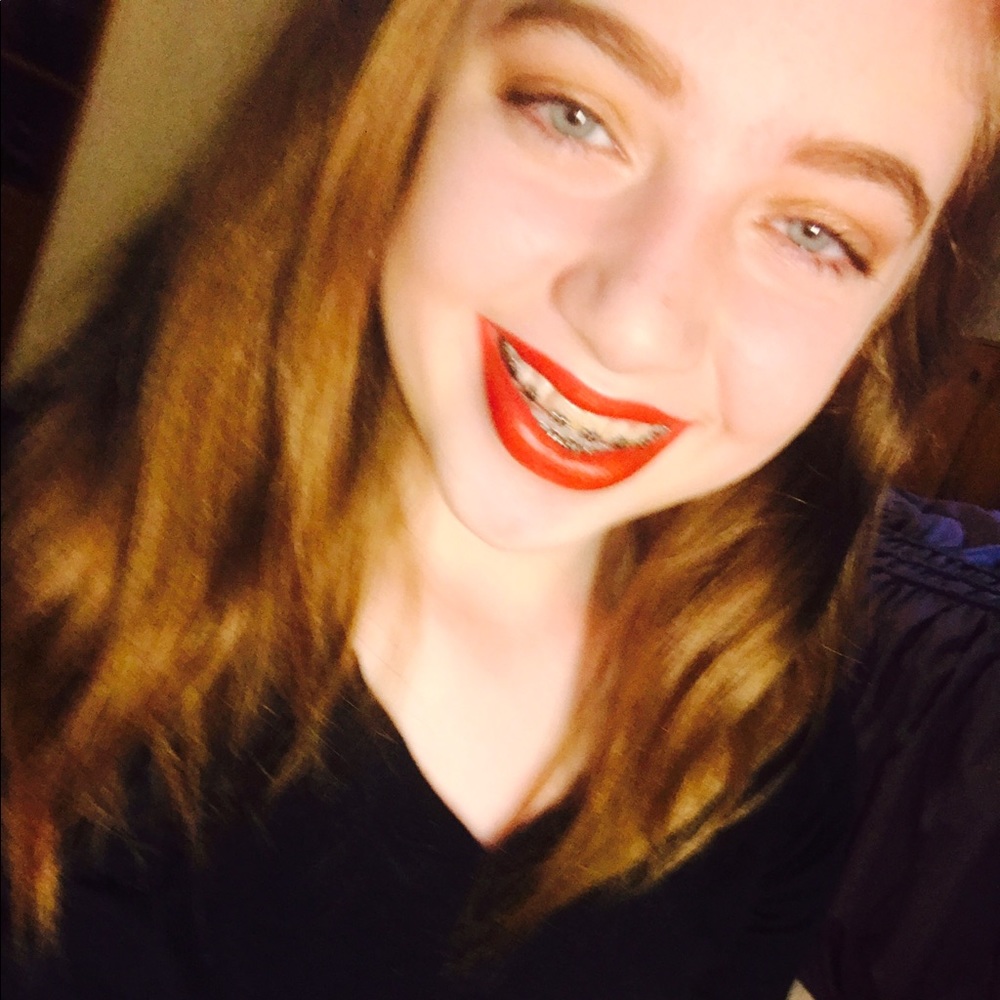 Meet your Posher, Evie