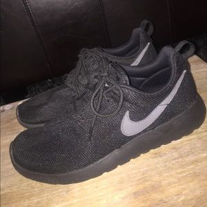 Nike Roshes