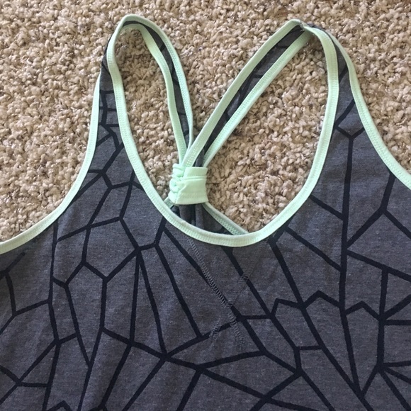 Tank top - Picture 2 of 3