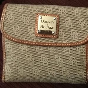 Coach Wallet *** MAKE OFFER ***