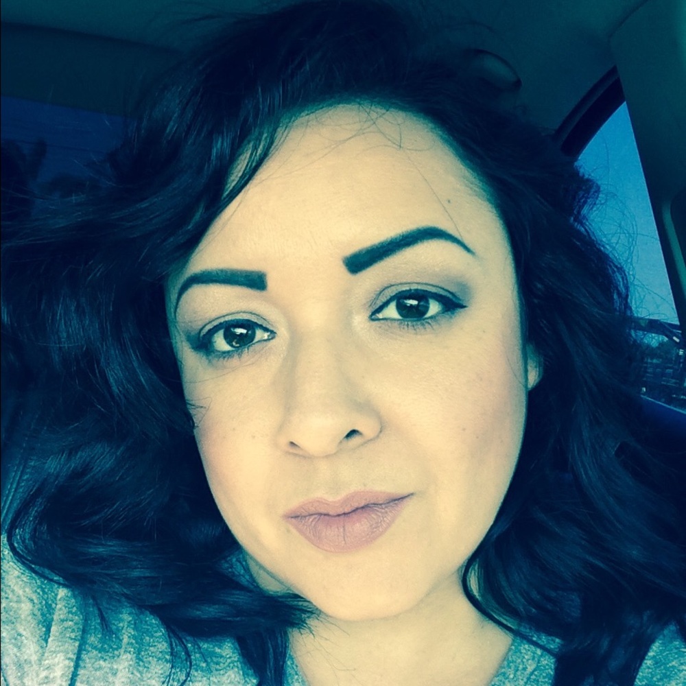 Meet your Posher, Sara