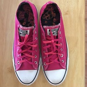 Pink converse