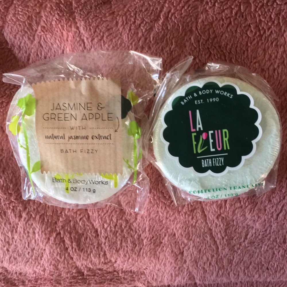 NEW La Fleur & Jasmine/Green Apple Bath Fizzies