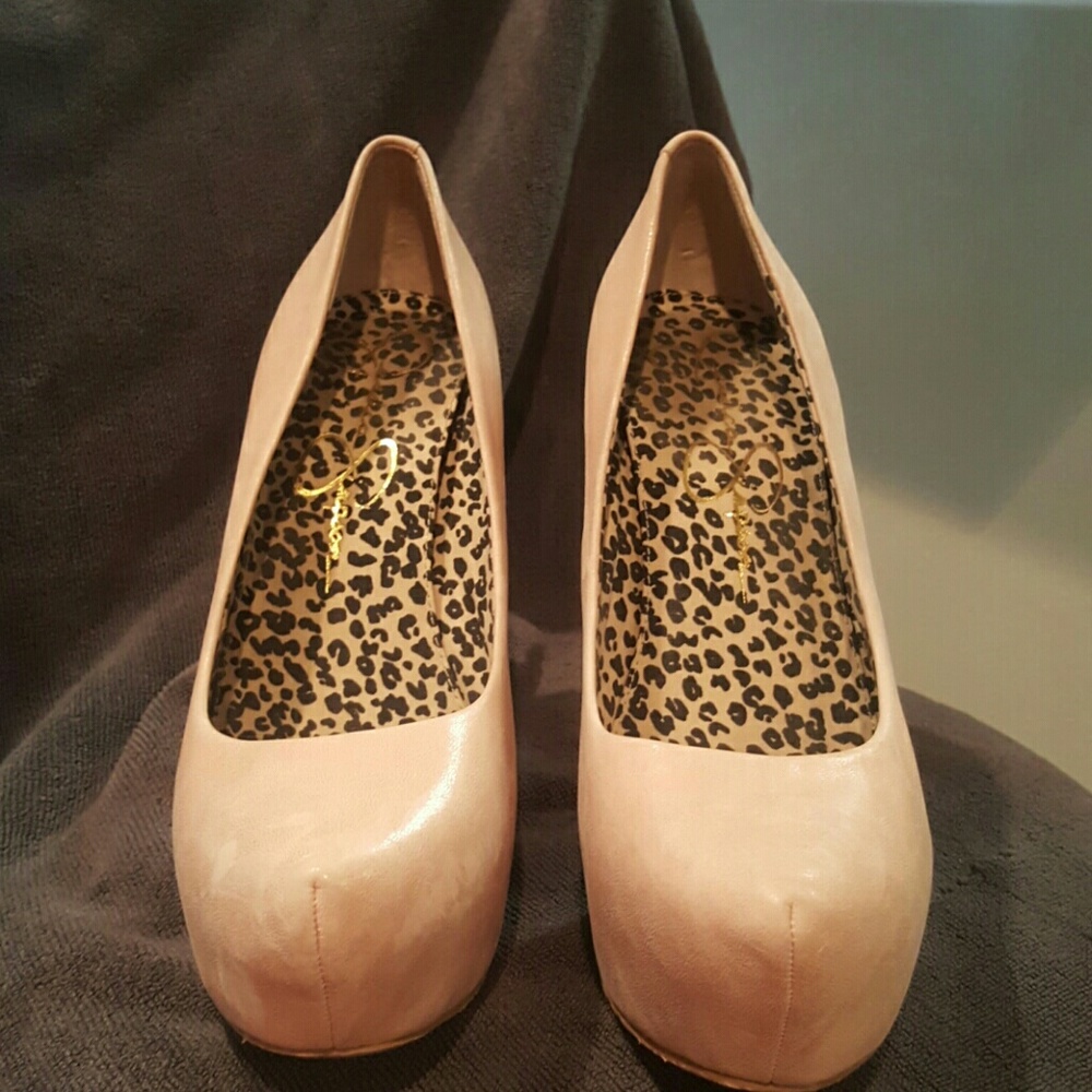 Jessica Simpson heels