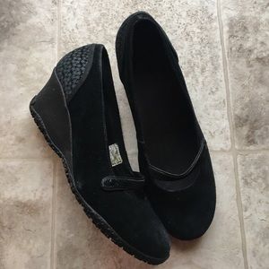 Merrell Vibrant Petunia Wedge Mules Shoes