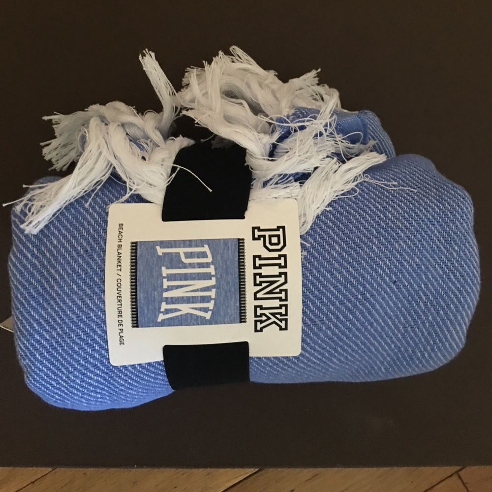 Victoria Secret / Pink Beach Blanket