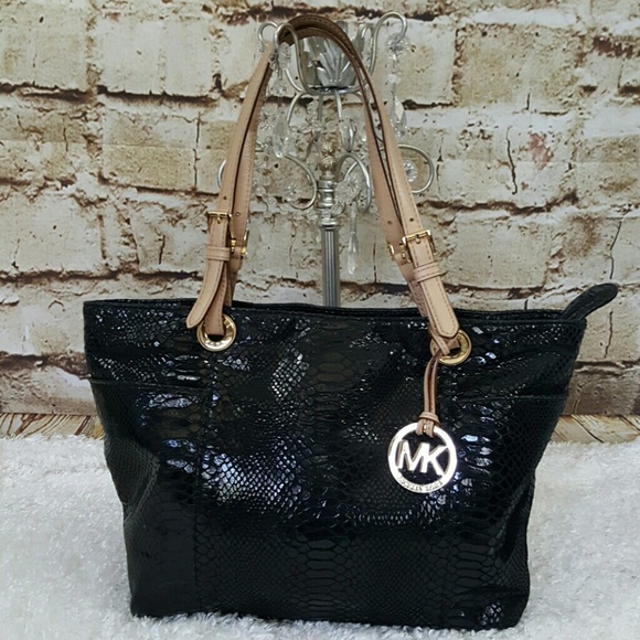 Michael Kors Handbags - Michael Kors Jet Set Embossed large bag