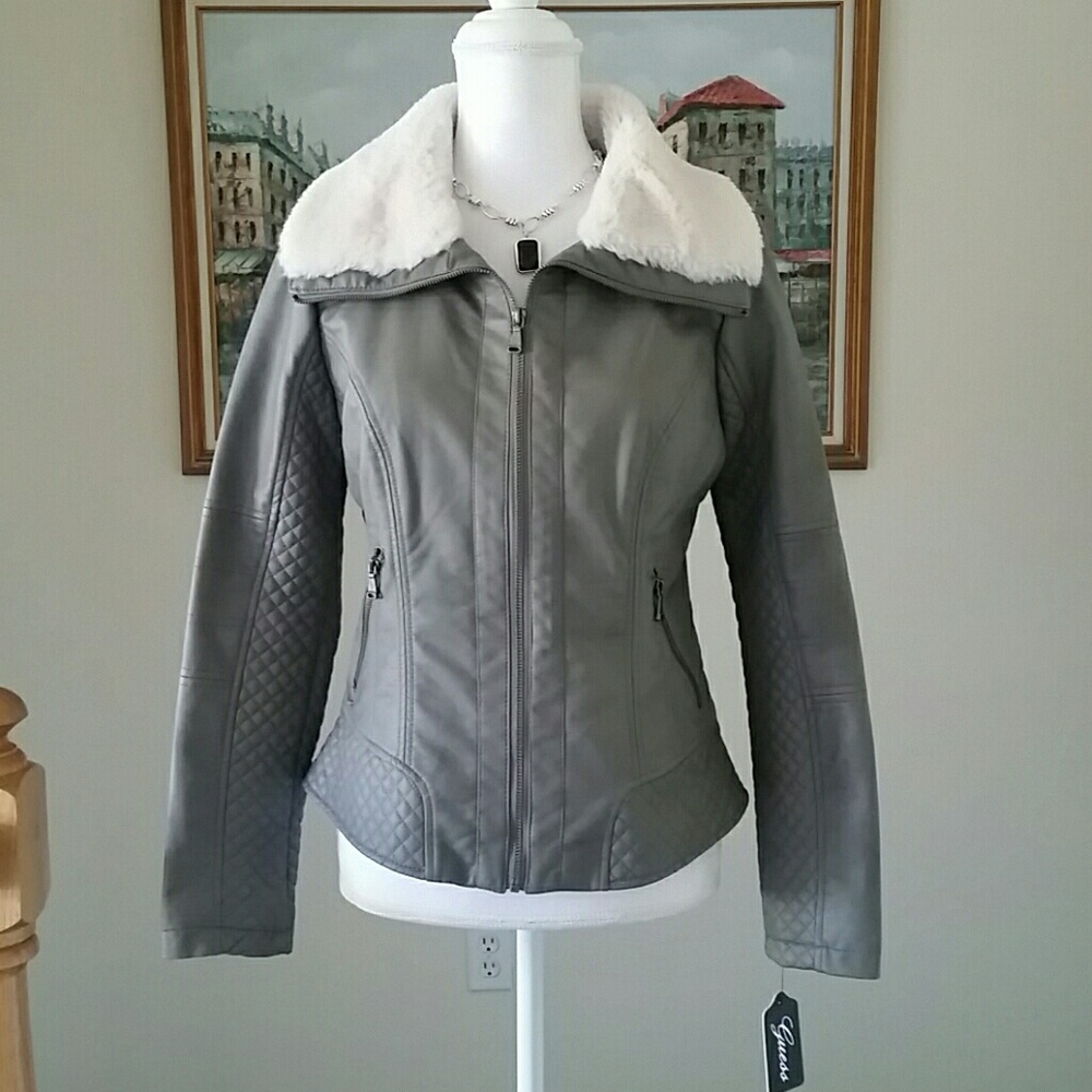 Guess brand new Jacket with faux fur collar