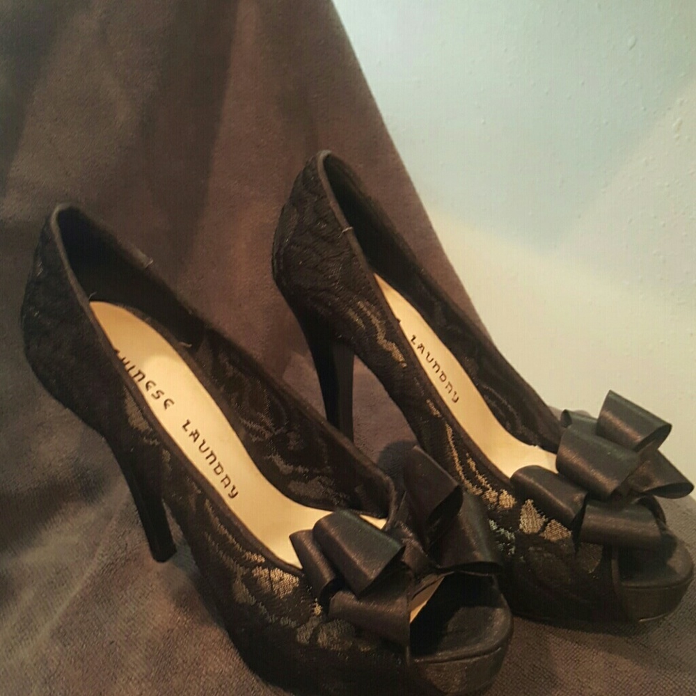 Chinese Laundry lace heels