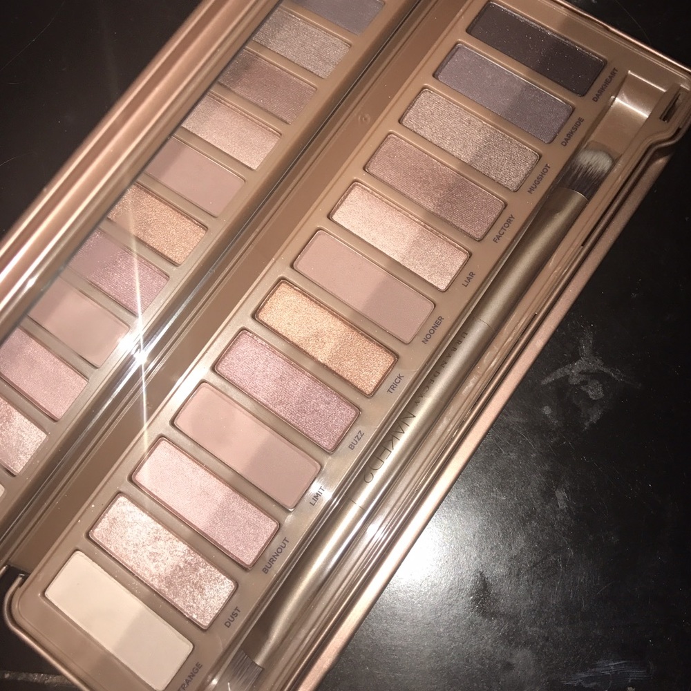 Naked 3 palette