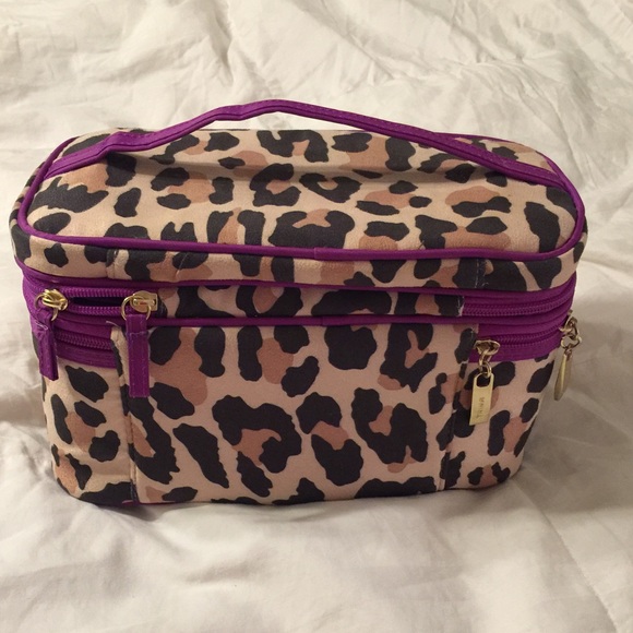 Trina Handbags Large Makeup Bag Toiletry Case Trina Handbags Large Makeup Bag Toiletry Case