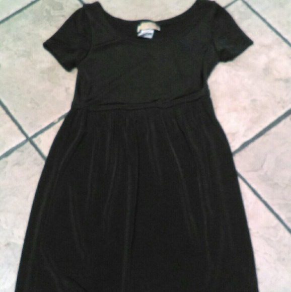 Girls black dress Size Small - Picture 2 of 2