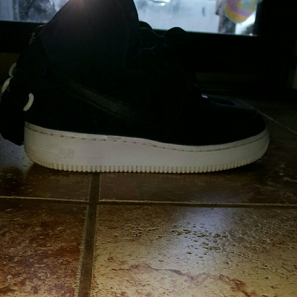 (((Sold)))) - Picture 5 of 7