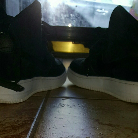 (((Sold)))) - Picture 7 of 7