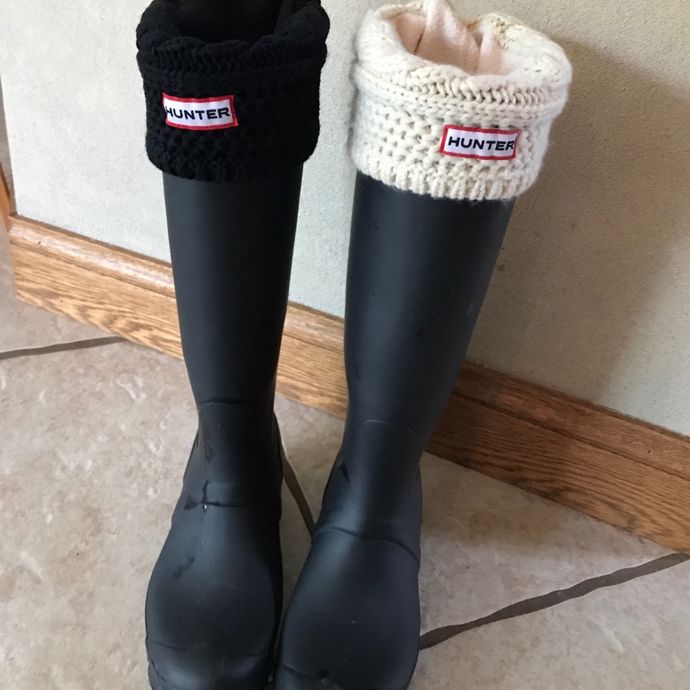 Two pairs Hunter brand cable knit boot cuff socks.