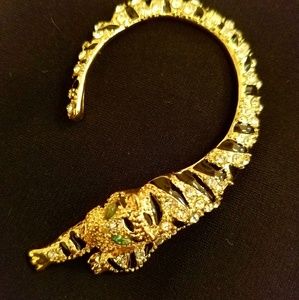 Tiger ear cuff