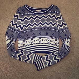 Crop top sweater
