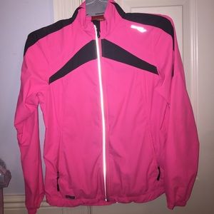Saucony Wind Breaker jacket