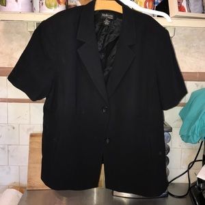 Super cute short sleeve blazer