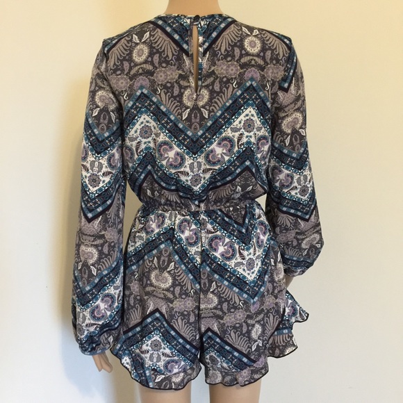 Paisley Print Romper - Picture 4 of 8