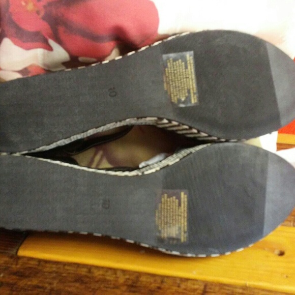 Black Wedges - Picture 3 of 3