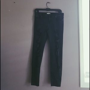 black f21 new ripped jeans