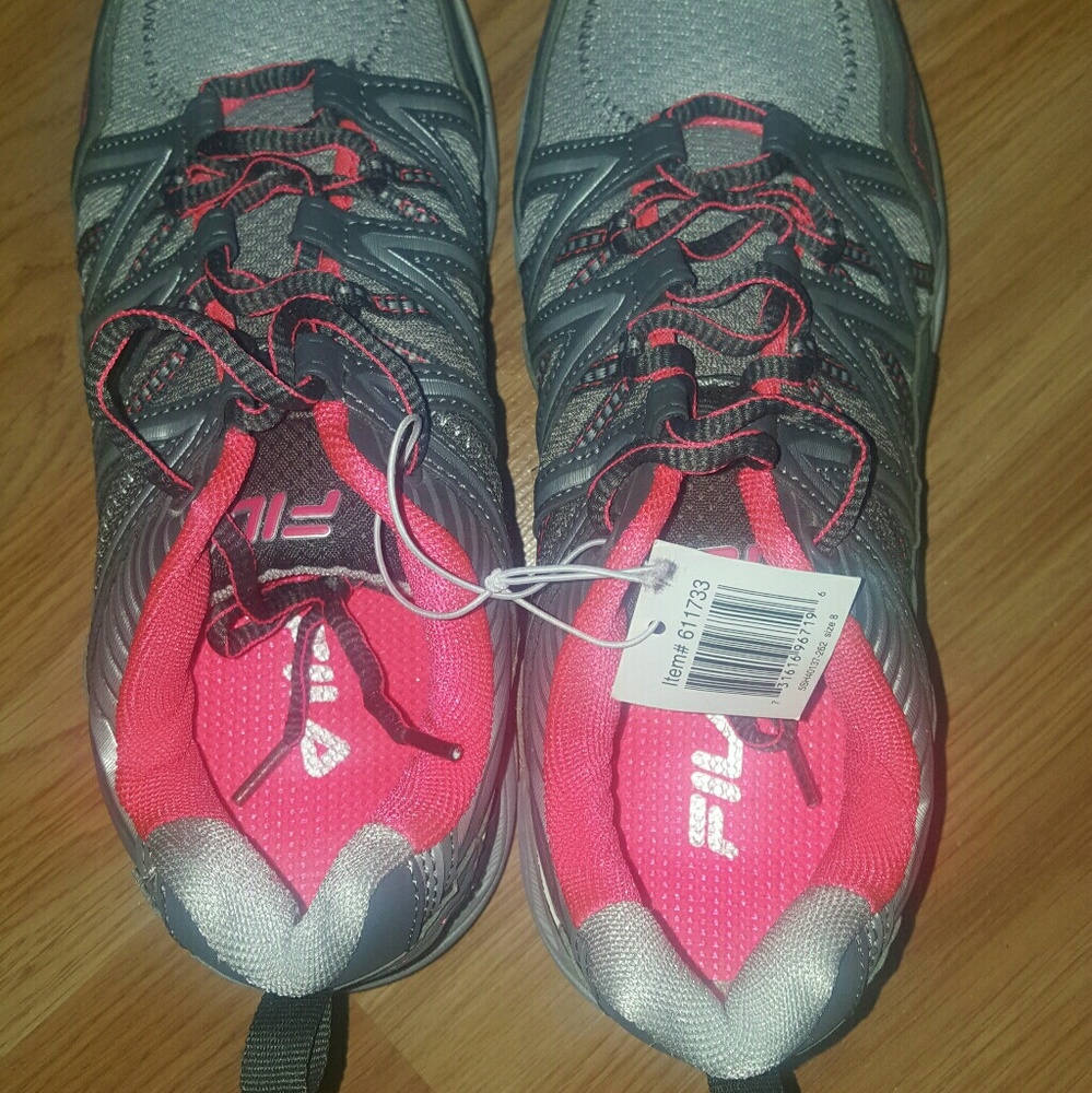 FILA tennis shoes women's size 8