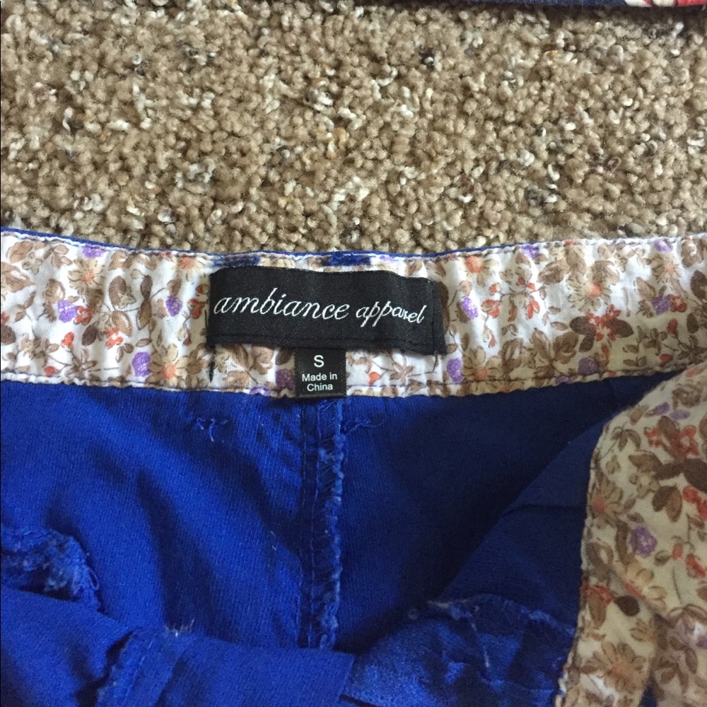 Shorts - Picture 2 of 2