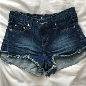 Levi jean shorts