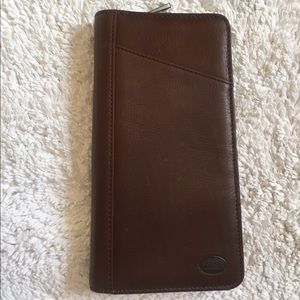 Fossil Estate mul dark brown passport