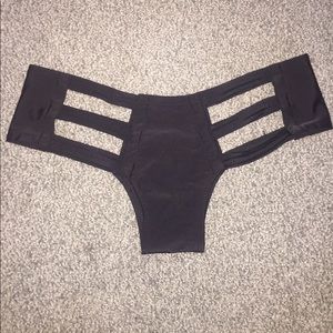 Simple black cut out bottoms!