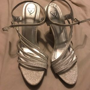 five strap sparking high heels
