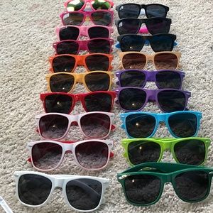 $12 for 19 pairs of sunglasses!