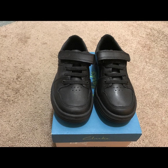 Boys black leather shoes - Picture 2 of 2