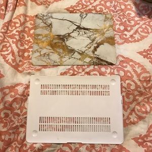 Matte plastic gold marble laptop case