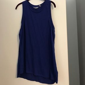 Athleta blue hi-low tank