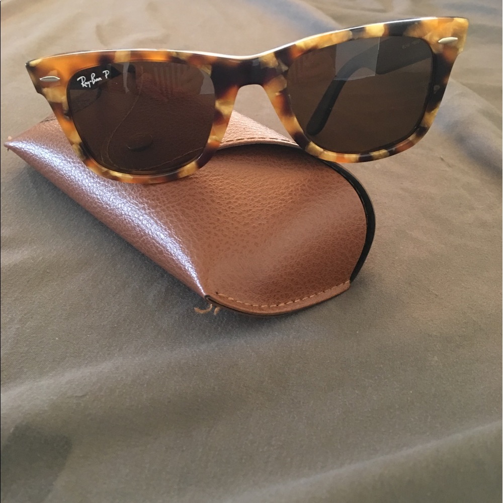 Ray bans. Tortoise shell.   Make an offer