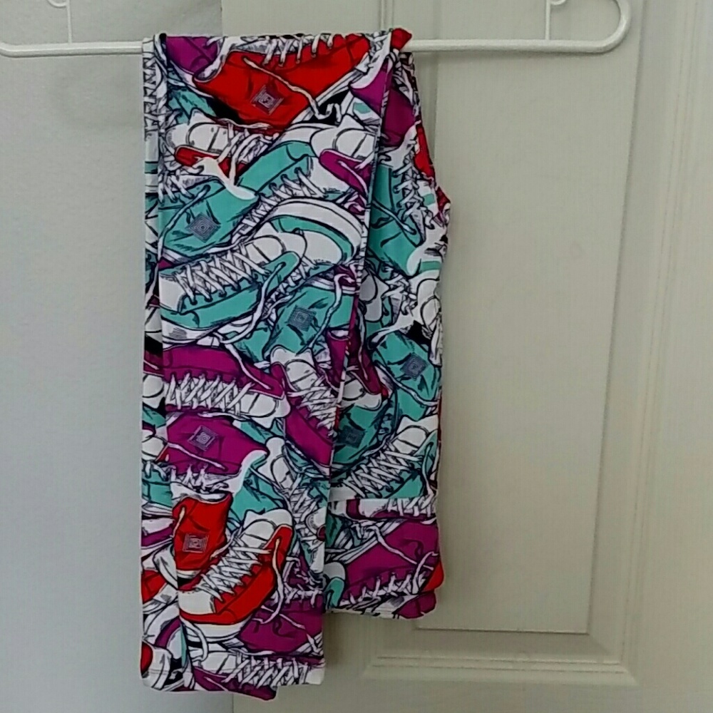 NWT Lularoe Converse Shoe Leggings OS, unicorn ??