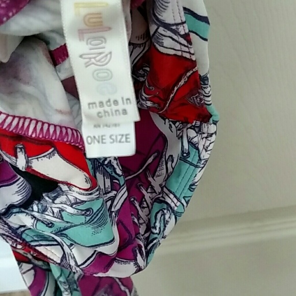 NWT Lularoe Converse Shoe Leggings OS, unicorn ?? - Picture 3 of 3